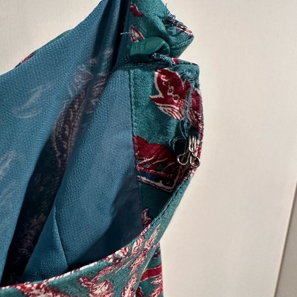 Top - Picture 2 of 3